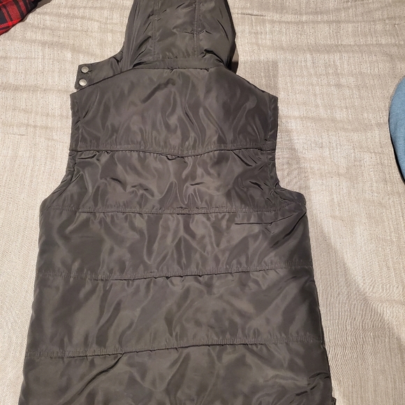 Guess vest - Picture 2 of 3